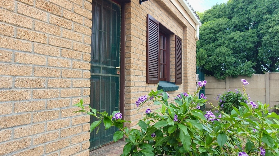 2 Bedroom Property for Sale in Albertinia Western Cape